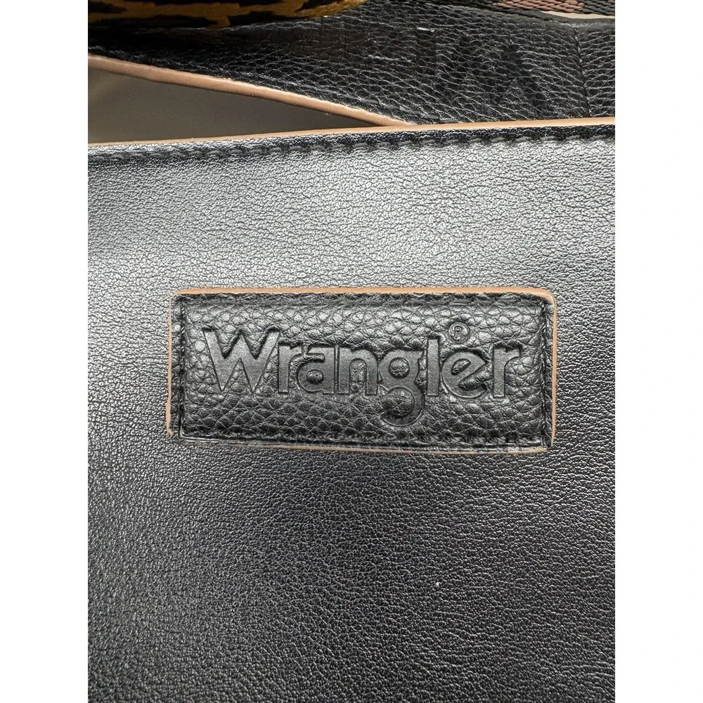 Wrangler Black‎ Bucket Vegan Leather Guitar Animal Print Strap & Removable Pouch